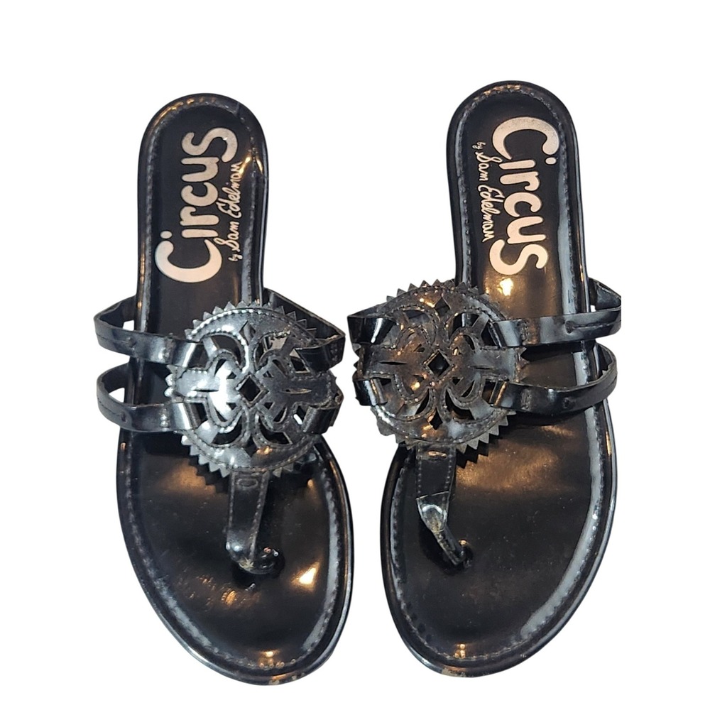 Circus by Sam Edelman Thong Sandals Womens 8 Black Patent Medallion Flat